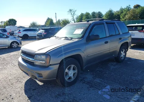 2006 Chevrolet Trailblazer Ls z USA, uszkodzony, nr VIN 1GNDT13S262266071